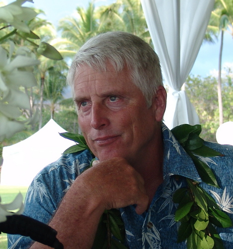 Writer, Engineer, Disc Golfer, Seasteader. Member of Maui Writers Inner Circle.
