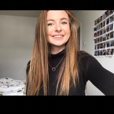 EmiilyHawkins98's profile picture. 