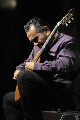 🇲🇽 He is considered by the Grammy Winner Andrew York as the most important guitarist - composer of his generation in Mexico.