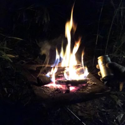 焚き火が好きです。ドリップ/水出しコーヒー、 野営、ハンモック、沢登り、キャンプ、山登り、BBQ ウィスキー 好きなか方々と繋がりたいです。 仕事終わりの野外での一杯は、ぷは〜っと、身にしみて本当にうまいですね。 気軽に無言フォローして下さいませ。 天安門事件 香港独立 六四天安門事件