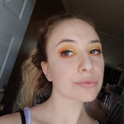 Hollybaumb's profile picture. Lol k