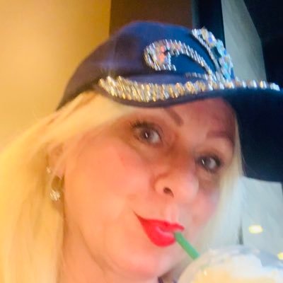 MYESLWORLD's profile picture. Proud mOm, 🌊⚜️UNO & UOP Alumni, N.O.=home, DC=base. B.A. in L.A., MBA-HRM, Specializing in Marketing & Global Management👩‍🏫 TESOL #ACLU Opinions my own.