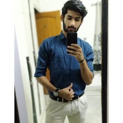 yash_santwani's profile picture. 