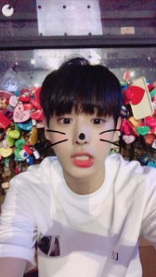 ccbcc_11's profile picture. #최병찬 이렇게 귀여워도 되는건가