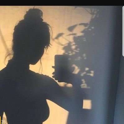 jood0_0's profile picture. حيث لا أرض .... ولا سماء 
تسكن جوارحي 
وتهيم روحي