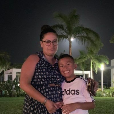 Mom of three bilingual kids 6th grade SLA/ELA teacher