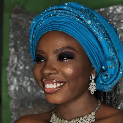 SoyoyeAnuoluwa3's profile picture. Proud Engineer!... Proud Professional baker!... Proud CEO... Business page: @cakesSimbo ... @simbo_cakes on IG