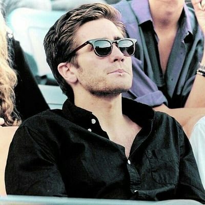 Profile Picture of Beck ; Peter's Future Husband (@_Crystal_Man) on Twitter