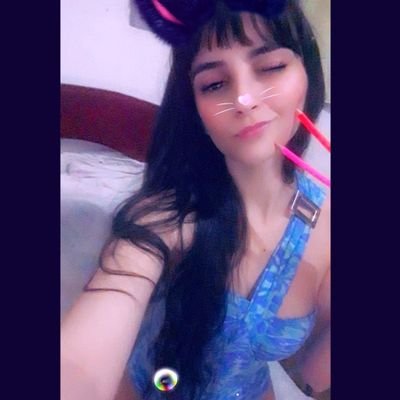 alvs_thais's profile picture. ~ Perdida mas passa bem.

✍🏻 Desenho Tradicional |
💡 Design Gráfico |
🎨 Pinturas 💝