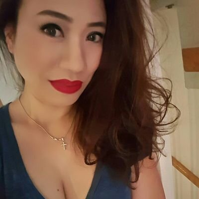 Chanel1512's profile picture. For beautiful eyes  look for the good in others for beautiful lips speak only words of kindness and for poise walk with the knowledge that you are never alone🦋