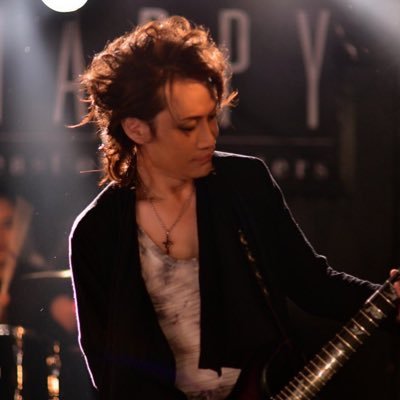 geronimo423's profile picture. CHAPPYギター担当。公式→@CHAPPY20TH 📺MV「WORLD RING」→https://t.co/OVDNavzbgv 💿 曲配信→https://t.co/SPeZMo0oBj 🎤カラオケ→DAM「FunkyDream Rord」リクエストNo(5161-35)