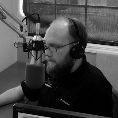 Grad of @radiohumber Humber College (2016). Freelance writer for https://t.co/oRwPZVWW16.Former News Anchor / Reporter @Moose_FM. Volunteer w/ @YourTVhalton.
