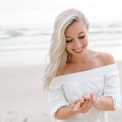 mjardine11's profile picture. ✨familiarity is the thief of wonder✨