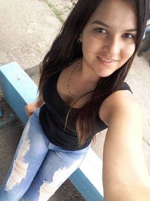 alesanche02's profile picture. Enfermera de 21 años ecuatoriana, encantada de la vida