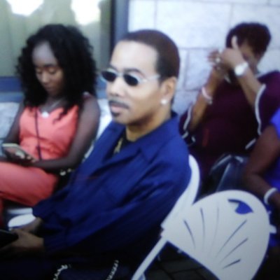 Robert98399683's profile picture. Love to do everything❤😎