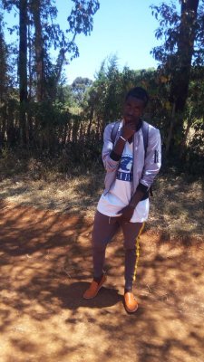 Ianwayn35231887's profile picture. always humble