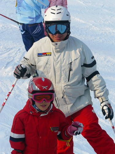 스키보더이고 스키어이고 인라인 지도자이고 미니벨로 라이더이며.. 디자이너 출신의 연구원. / Skiboarder, SKI_phile, Inline Skating Instructor, Designer, and Minivelo rider. - 남자는 핑크