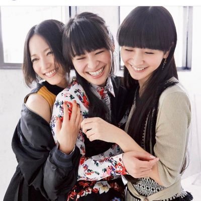 Perfume(P.T.A) ポルノグラフィティ(love up!)大好きです！ バンドも聴きます♪おすすめあれば教えてください！！出現頻度は少ないですがフォローよろしくお願いします🥺