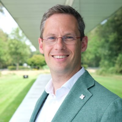 Artsapat's profile picture. Wethouder gemeente @Tynaarlo: participeren, wonen, leren, werken en ondernemen. =/\= "Verhuisd" naar @PepijnVemer