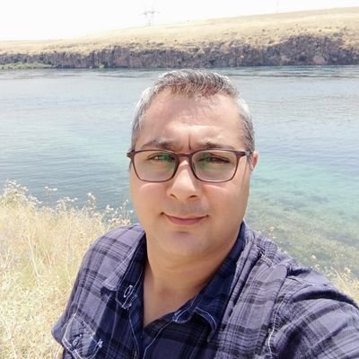 Konuşmalar adlı söyleşi kitabım ve Aşkla Demlenen Hüzün adlı şiir kitabım KDY de yayında, link aşağıda
https://t.co/okTmFfGydz