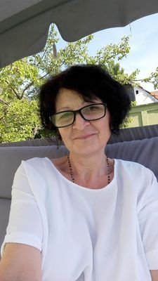 DoinaMezei's profile picture. 