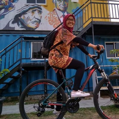 MuthmainZu's profile picture. dolan lan sinau | urip soyo urup