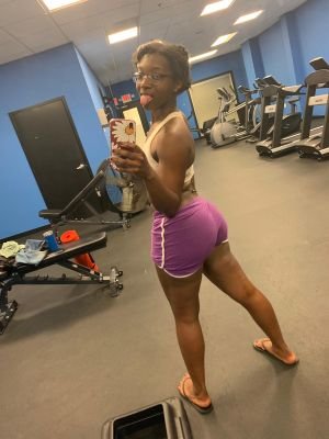 QBubbles19's profile picture. Your greatest fantasy have arrived to Twitter. I'm here to give you a lot more of what you desire in so many ways.