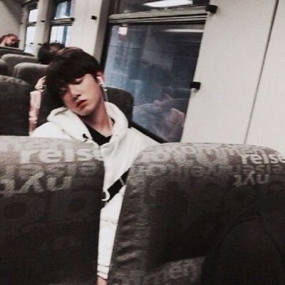 ชื่อเจย์ครับ เป็นเมะ เป็นคนสุภาพครับ(กับคนน่ารัก🖤)
on 11:30-20:00 }ทักได้ครับ
เสาร์อาทิตย์-ทำงาน พักผ่อน