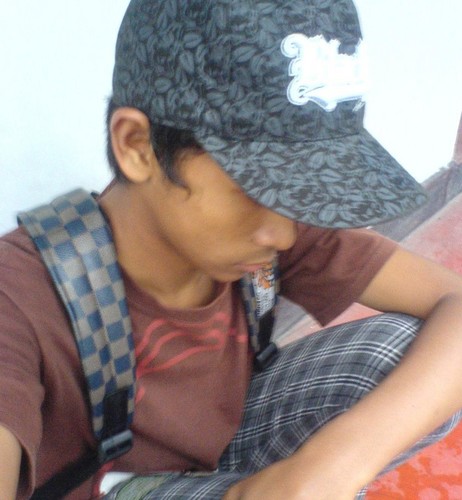 7 maunten.... 
slamet,sumbing,sindoro,merapi (12 Tsuki)
raung,semeru,arjuno welirang (3 Tsuki)
watashi ga kite iru