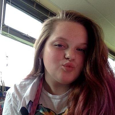 HailieLightbody's profile picture. I'm a not so average 17 yr old Senior trying to find a place in this world. 🙄