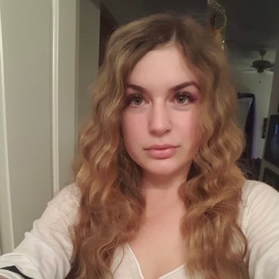 Mon sourire ma fierté ma sincérité et mon affection et mon soutient au personne vulnérable et aussi venir en aide car j aime aider