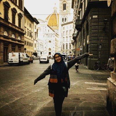 🚺'96 | 📍PB-SUB, 🇮🇩 | 📚MB05, Business Management ITS | 🎼LA16, ITS Student Choir