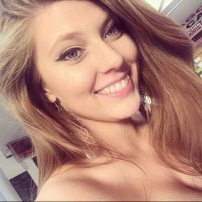 Shaza207's profile picture. 24✌ 04.09.2016 👫💙 Instagram : shannon207x 🤓