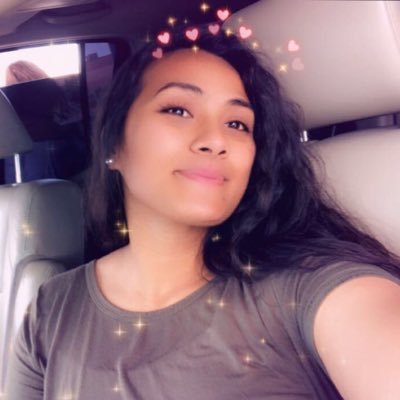 KellyOneway's profile picture. 