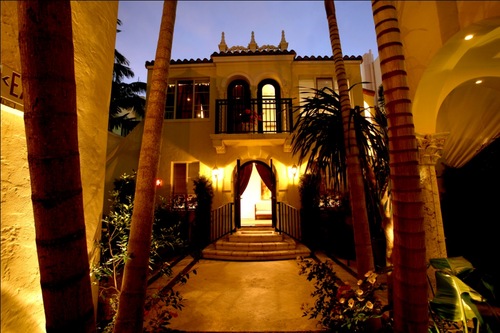 Located in the heart of South Beach, this hidden gem was designed by the late J Wallace Tutt (Versace Mansion). The villa is now available for events.
