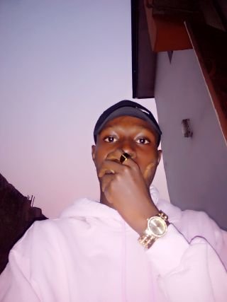De_Freshcode's profile picture. *Song Writer
*Music Minister
*Graphics Designer
*Dreadlock Maker 
*@defreshcode on IG