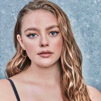 danielle rose russell - @daniellerosehq Twitter Profile Photo