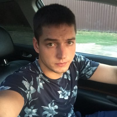 2bp132lFPKWgLIb's profile picture. Я усталым таким ещё не был,в эту серую морозь и слизь,мне приснилось рязанское небо и моя непутевая жизнь