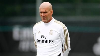 Vuelve el Real Madrid de Zidane.
En su primera etapa: 3 Champions seguidas y 1 liga.
Permanezcan atentos que se vienen cosas muy grandes