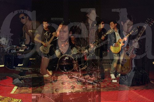 Four regular guys with a nothing-to-lose-attitude and the world to take. Alexis múrray Arturo Huitron. Leo Húdson isi linch