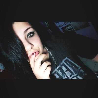 dafnee_28's profile picture. 20 años/Virgo/C & F 💕/Daff/Por tu seguridad mejor cerra el orto👌/Me vale verga tu existencia/Todo lo qe esta prohibido me hace feliz 🎶/Fuck off