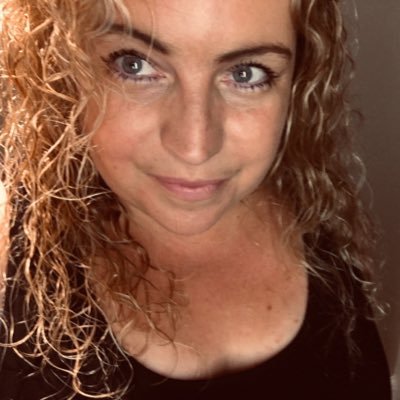 deetaylorthom's profile picture. she/her. Actor. Voice Over Artist. Post Graduate of GSA. Loves the 80’s, fluffy socks & sparkly things