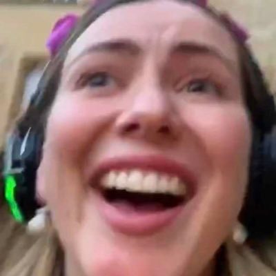 carocallowaybot's profile picture. bot of the great american novelest/art historian/Cambridge student who went viral as a scam smbfc