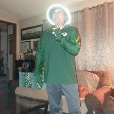 Husband to beautiful wife, father of 3 great sons, brother, son, #Army Veteran, kidney donor. #NFL opinions are my own.