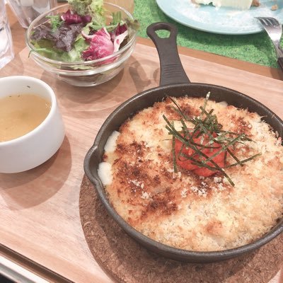 momoko_trhkak's profile picture. グッズのお取引用垢作りました。普通に呟くこともあります。 推しでも数が揃えば交換・譲渡に出します。不快な方は申し訳ありませんがご遠慮下さい。基本定形外での郵送希望。 当方成人済み♀です。ツイフィ→https://t.co/Pz7NcM6Jlf