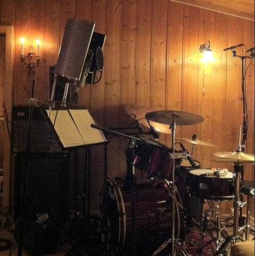 ManannanMac's profile picture. A frustrated Dad who misses his little daughter. Focusing on positive ways to show her he loves her. Check out my music via my site or on itunes, Amazon etc