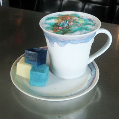 riri4ri4's profile picture. 