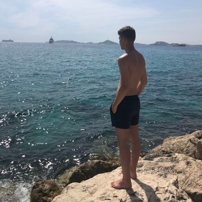 FhrPaul's profile picture. 