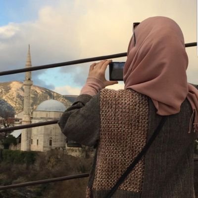 أحبّ العربيّة بشِعرها ونثرها || PhD #Genomics/#Virology #freepalestine - 🇩🇿 in 🇶🇦