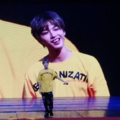 _xuce_'s profile picture. markgun一直走花路呐🖤💛